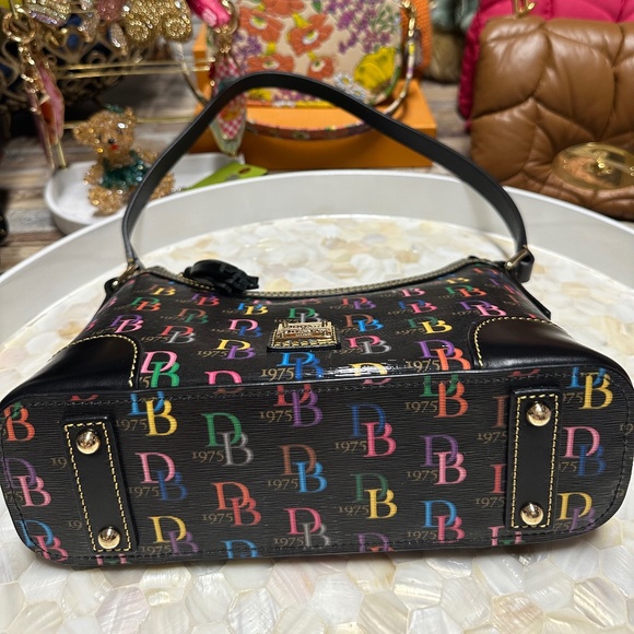 NWOT Dooney & Bourne Black multicolor DB75 shoulder bag So Nice! - Picture 8 of 9